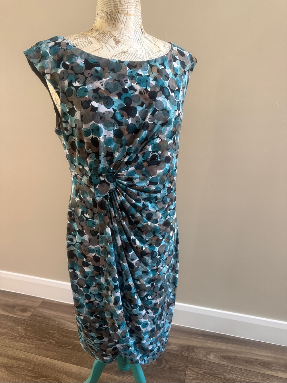 connected apparel Teal & Black Cap-Sleeve Ruched Sheath Dress